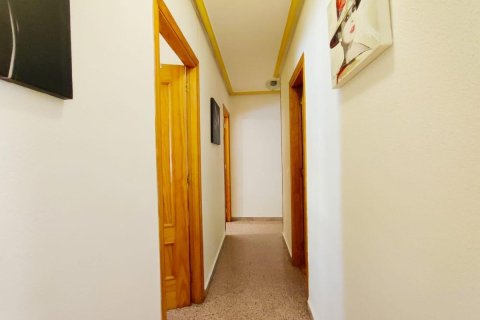 Apartment for sale in Catral, Alicante, Spain 4 bedrooms, 117 sq.m. No. 183753 - photo 13
