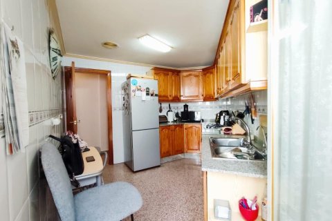 Apartment for sale in Catral, Alicante, Spain 4 bedrooms, 117 sq.m. No. 183753 - photo 9