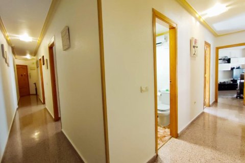 Apartment for sale in Catral, Alicante, Spain 4 bedrooms, 117 sq.m. No. 183753 - photo 8
