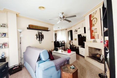 Apartment for sale in Catral, Alicante, Spain 4 bedrooms, 117 sq.m. No. 183753 - photo 3