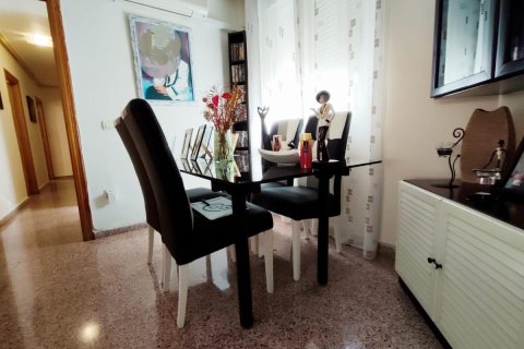 Apartment for sale in Catral, Alicante, Spain 4 bedrooms, 117 sq.m. No. 183753 - photo 6