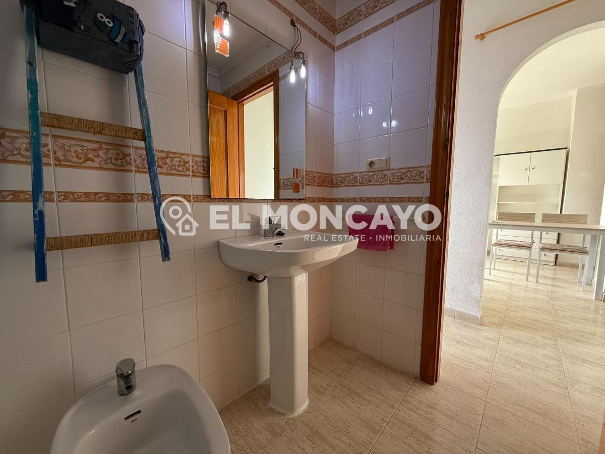 Apartamento en Guardamar del Segura, Alicante, España 1 dormitorio, 48 m2 No. 183755