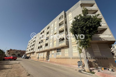 Квартира в Гуардамар-дель-Сегура, Аликанте, Испания 1 спальня, 48м2 №183755