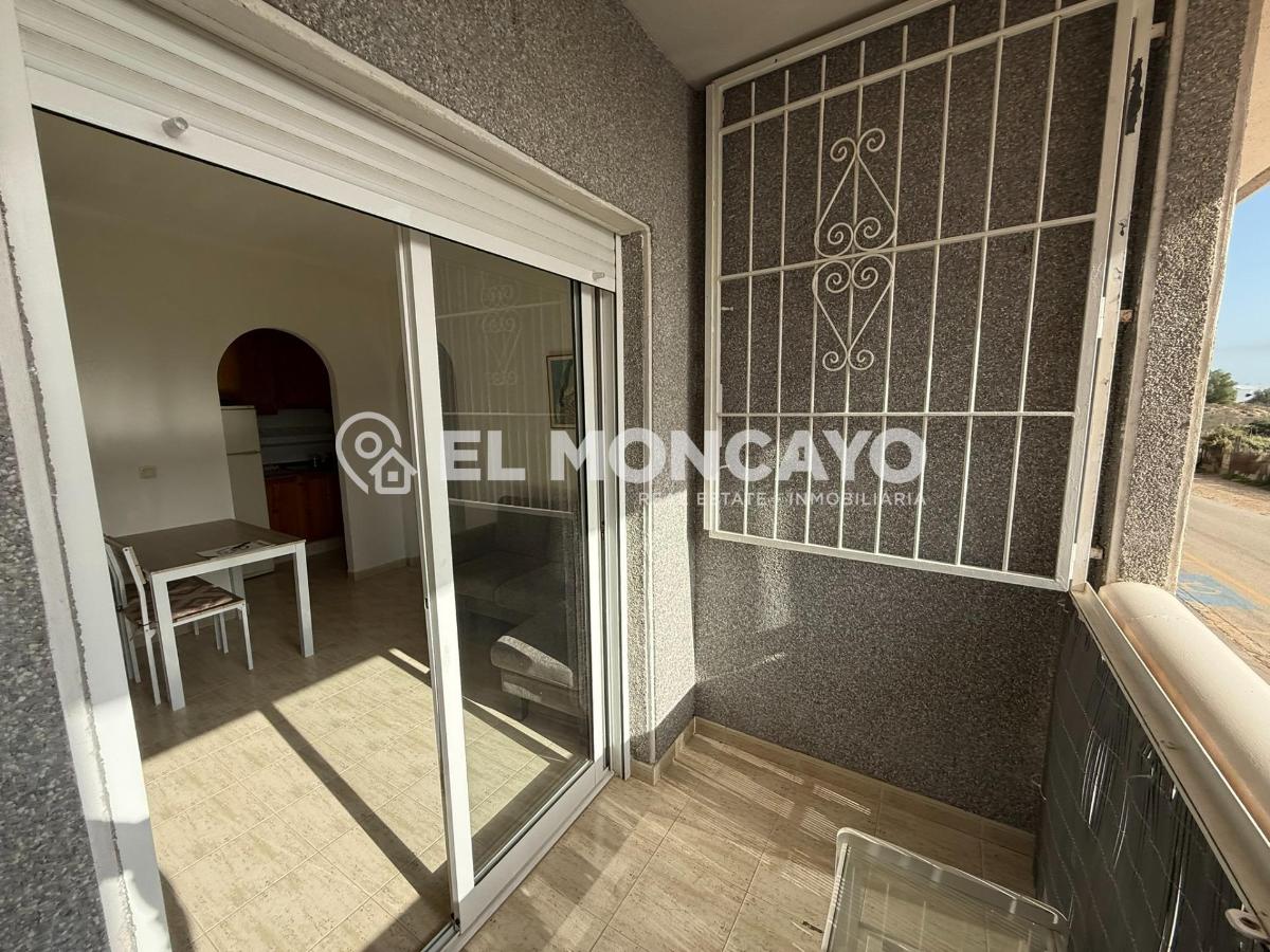 Apartamento en Guardamar del Segura, Alicante, España 1 dormitorio, 48 m2 No. 183755
