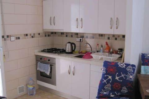 Townhouse zum Verkauf in Torrevieja, Alicante, Spanien 2 Schlafzimmer, Nr. 183751 - Foto 11