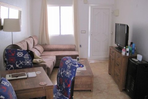 Townhouse zum Verkauf in Torrevieja, Alicante, Spanien 2 Schlafzimmer, Nr. 183751 - Foto 13