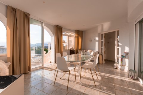 Villa zum Verkauf in Busot, Alicante, Spanien 3 Schlafzimmer, 240 m2 Nr. 155065 - Foto 16