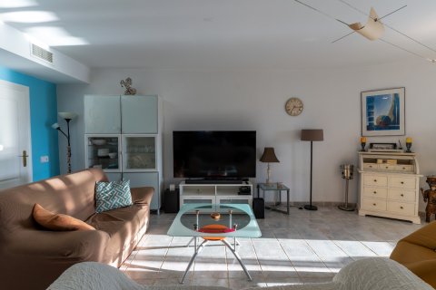 Villa zum Verkauf in Busot, Alicante, Spanien 3 Schlafzimmer, 240 m2 Nr. 155065 - Foto 30