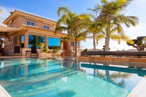 Villa à vendre à Alicante, Espagne, 4 chambres, 438 m2 No. 155067 - photo 4