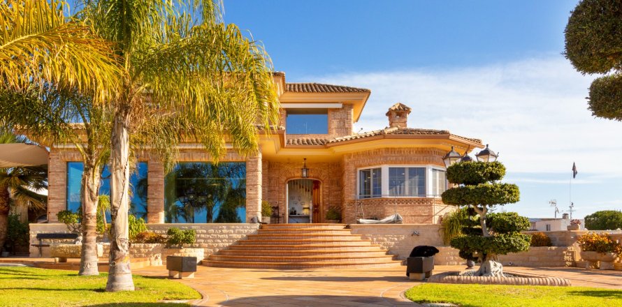 Villa à Alicante, Espagne 4 chambres, 438 m2 No. 155067