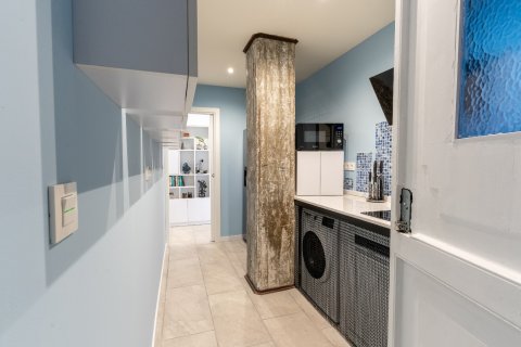 Продажа квартиры в Аликанте, Испания 2 спальни, 200м2 №155066 - фото 14