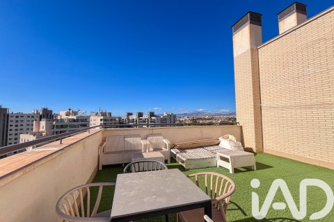 Продажа пентхауса в Аликанте, Испания 2 спальни, 105м2 №152397 - фото 17