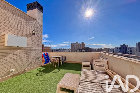 Продажа пентхауса в Аликанте, Испания 2 спальни, 105м2 №152397 - фото 16