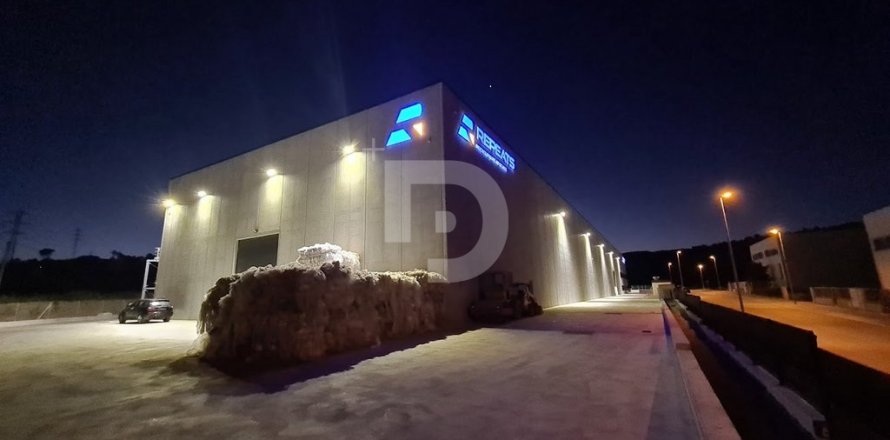 Terreno a Barcelona, Spagna 7000 mq. N° 154883