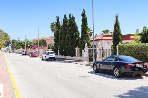 Villa à vendre à San Fulgencio, Alicante, Espagne, 4 chambres, 330 m2 No. 141509 - photo 10