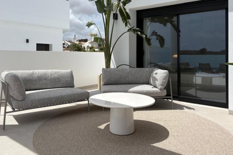 Villa till salu i Ciudad Quesada, Alicante, Spanien 5 sovrum, 245 kvm. Nr. 141510 - foto 6