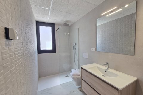 Apartamento en venta en Alicante, España 2 dormitorios, No. 168169 - foto 16