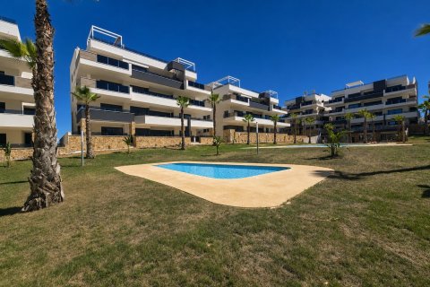 Apartamento en venta en Alicante, España 2 dormitorios, No. 168169 - foto 2