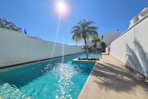 Apartament w Alicante, Hiszpania 2 sypialnie,  nr 168164 – zdjęcie 1