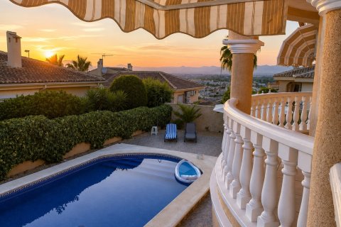 Villa à vendre à Rojales, Alicante, Espagne, 4 chambres, 175 m2 No. 193391 - photo 2