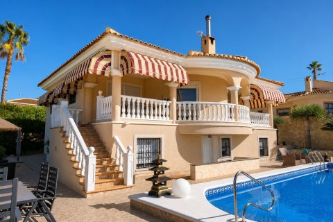 Villa à vendre à Rojales, Alicante, Espagne, 4 chambres, 175 m2 No. 193391 - photo 3