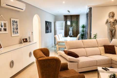 Villa à vendre à Rojales, Alicante, Espagne, 4 chambres, 175 m2 No. 193391 - photo 7