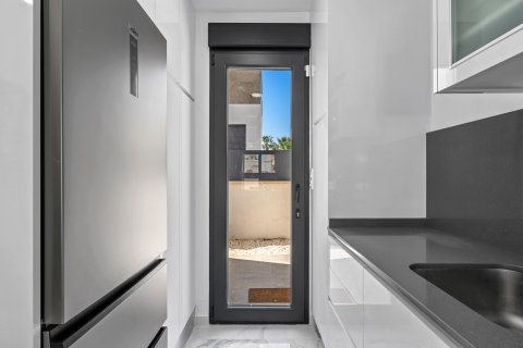 Villa pārdošanā Torrevieja, Alicante, Spānijā 3 istabas, 105 m2 Nr. 189283 - attēls 10