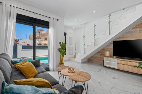 Villa pārdošanā Torrevieja, Alicante, Spānijā 3 istabas, 105 m2 Nr. 189283 - attēls 6