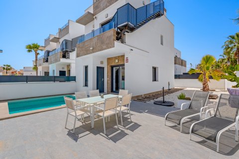 Villa pārdošanā Torrevieja, Alicante, Spānijā 3 istabas, 105 m2 Nr. 189283 - attēls 2
