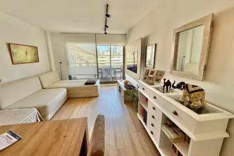 Huoneisto myytävänä Barcelona, Espanja, 3 makuuhuonetta, No. 141129 - kuva 5