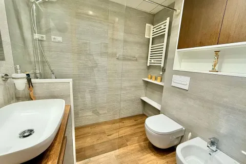 Huoneisto myytävänä Barcelona, Espanja, 3 makuuhuonetta, No. 141129 - kuva 22