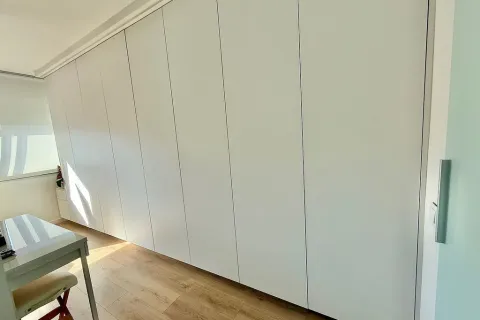 Huoneisto myytävänä Barcelona, Espanja, 3 makuuhuonetta, No. 141129 - kuva 19