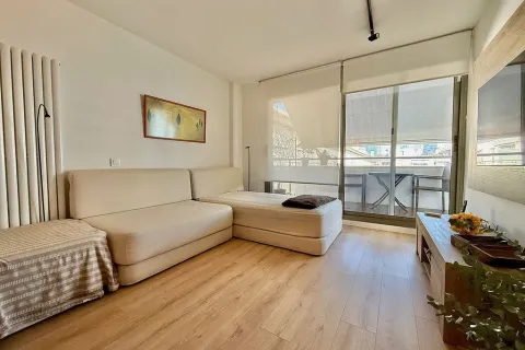 Huoneisto myytävänä Barcelona, Espanja, 3 makuuhuonetta, No. 141129 - kuva 7