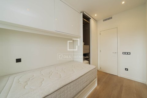 Apartment à vendre à Barcelona, Espagne, 4 chambres, 121 m2 No. 150662 - photo 6