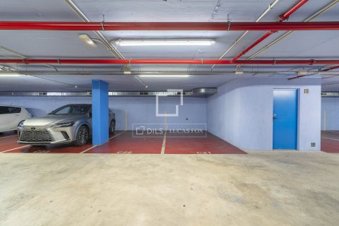 Apartment à vendre à Barcelona, Espagne, 4 chambres, 121 m2 No. 150662 - photo 26