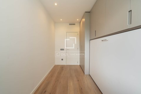 Apartment à vendre à Barcelona, Espagne, 4 chambres, 121 m2 No. 150662 - photo 14