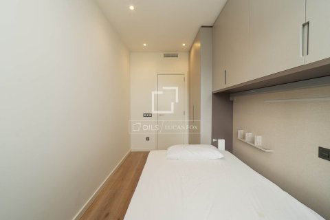 Apartment à vendre à Barcelona, Espagne, 4 chambres, 121 m2 No. 150662 - photo 13
