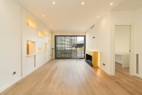 Apartment à Barcelona, Espagne 4 chambres, 121 m2 No. 150662