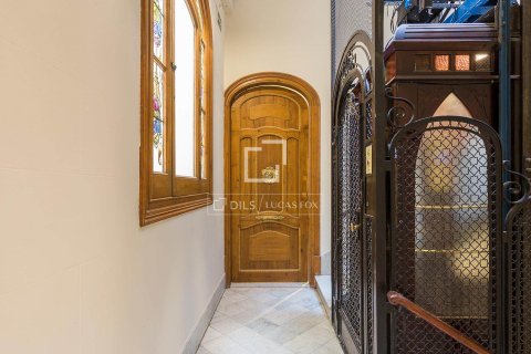 Apartment for sale in Barcelona, Spain 2 bedrooms, 94 sq.m. No. 150661 - photo 29