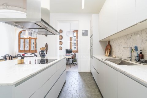 Apartment for sale in Barcelona, Spain 2 bedrooms, 94 sq.m. No. 150661 - photo 21