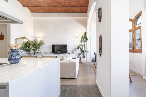 Apartment for sale in Barcelona, Spain 2 bedrooms, 94 sq.m. No. 150661 - photo 6