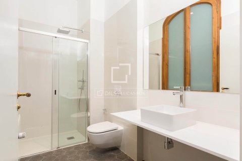 Apartment for sale in Barcelona, Spain 2 bedrooms, 94 sq.m. No. 150661 - photo 19