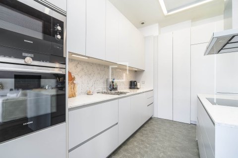 Apartment for sale in Barcelona, Spain 2 bedrooms, 94 sq.m. No. 150661 - photo 10