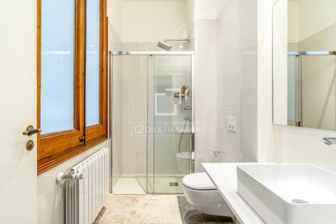 Apartment for sale in Barcelona, Spain 2 bedrooms, 94 sq.m. No. 150661 - photo 14