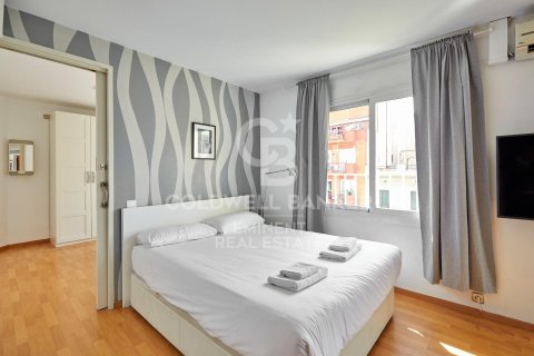 Продажа квартиры в Барселона, Испания 2 спальни, 86м2 №157650 - фото 19