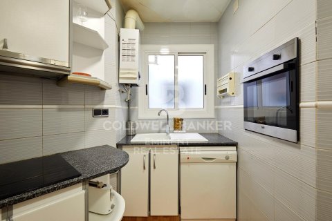 Продажа квартиры в Барселона, Испания 2 спальни, 86м2 №157650 - фото 9