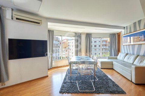 Продажа квартиры в Барселона, Испания 2 спальни, 86м2 №157650 - фото 4
