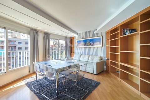 Продажа квартиры в Барселона, Испания 2 спальни, 86м2 №157650 - фото 2