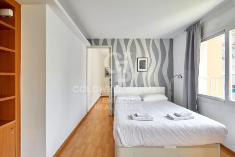 Продажа квартиры в Барселона, Испания 2 спальни, 86м2 №157650 - фото 21