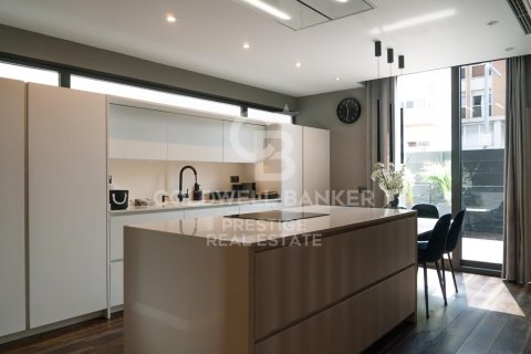 Сasa en venta en Castelldefels, Barcelona, España 5 dormitorios, 430 m2 No. 157648 - foto 11